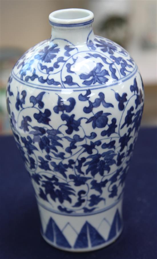 A Chinese blue and white meiping, 22cm